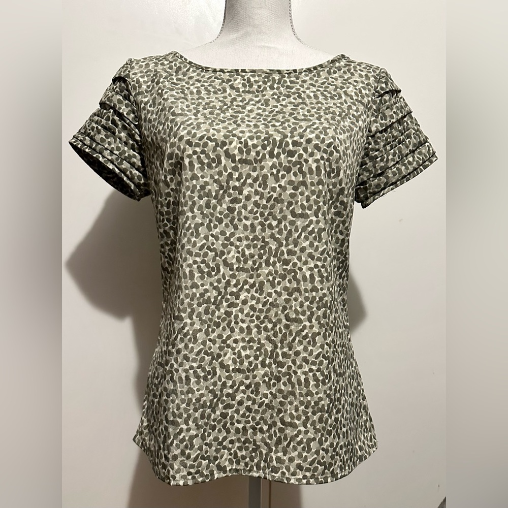 MICHAEL KORS * short sleeve- gray-cheetah top S/P